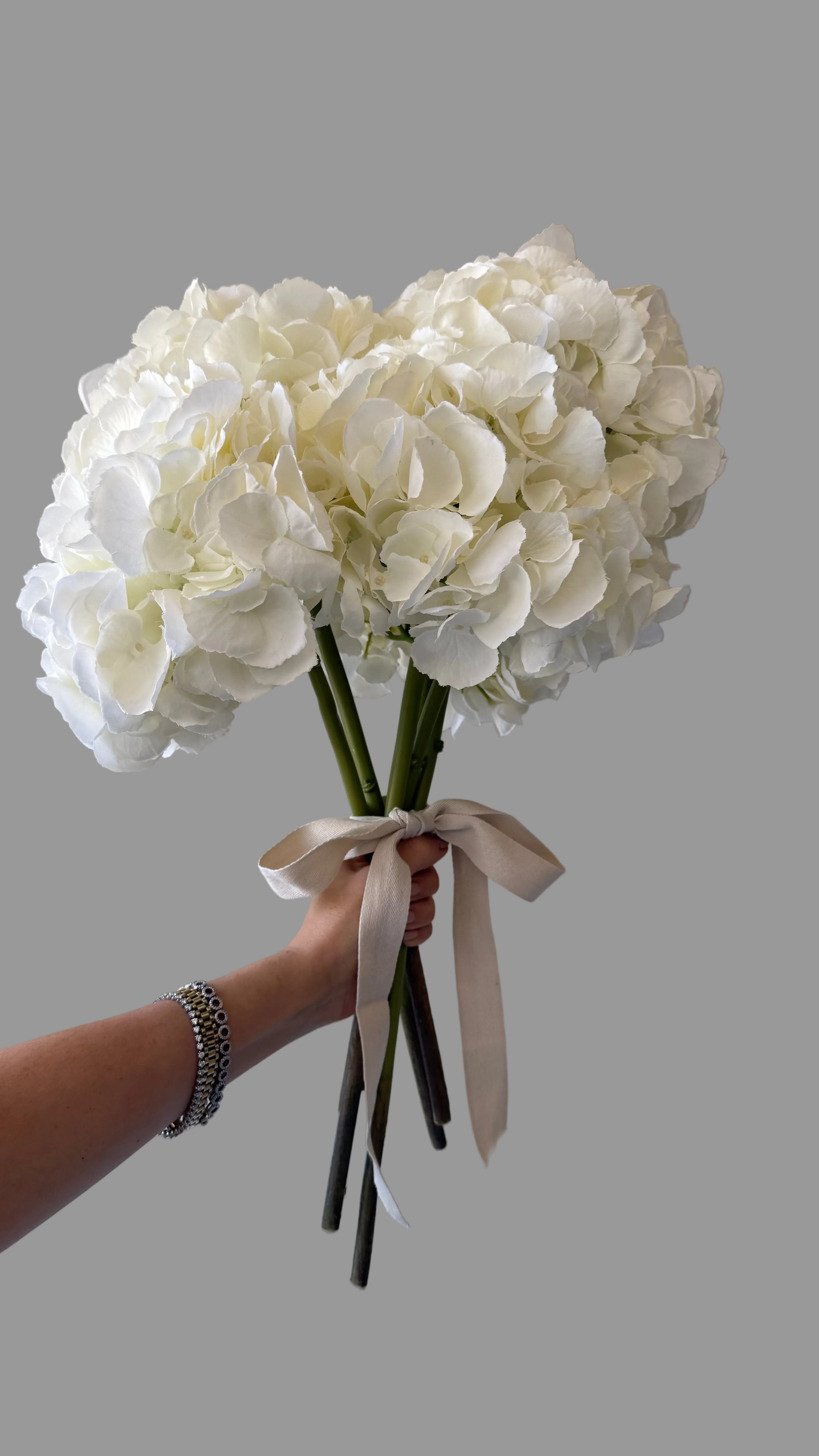 Caja con 6 Hortensias Artificiales Premium color blanco